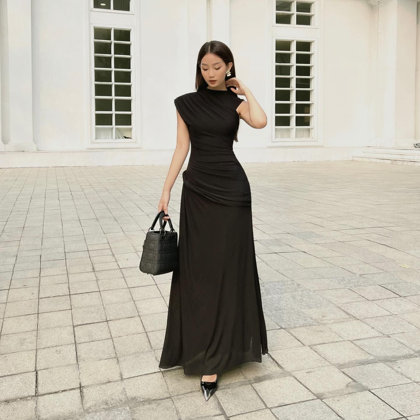 Pleated Round Neck Sleeveless Irregular Dress